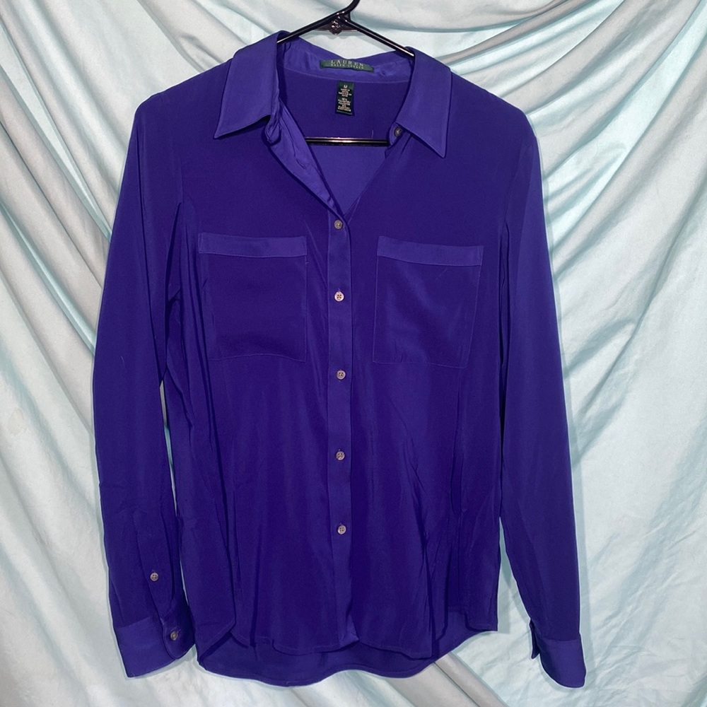 Size M Ralph Lauren shirt